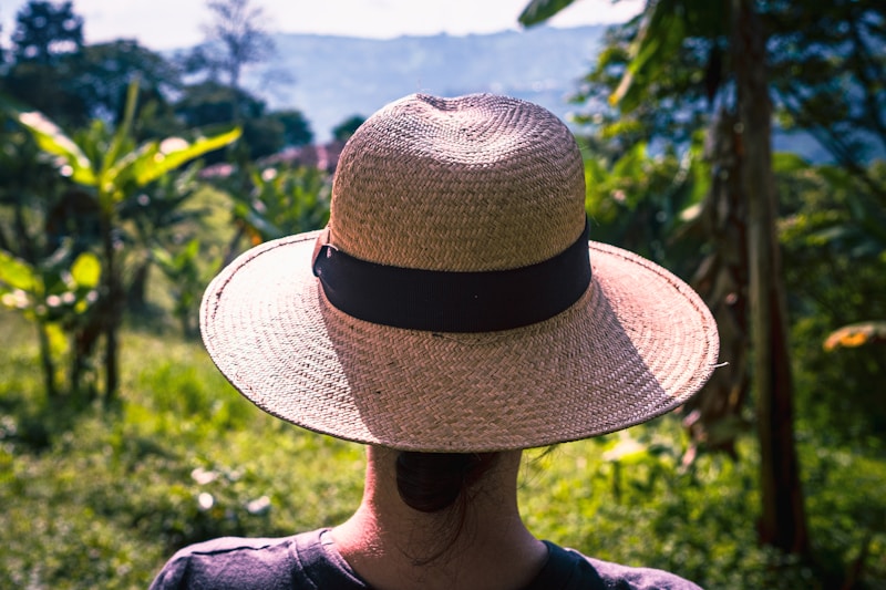 Mujer Ala Amplia
